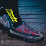 ⁦Adidas Yeezy 350 V2 Yecheil - non reflective⁩ – תמונה ⁦4⁩