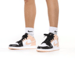⁦Nike Air Jordan 1 Mid Crimson Tint Toe⁩ – תמונה ⁦4⁩