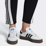 ⁦Adidas Samba Sambarose White⁩ – תמונה ⁦4⁩