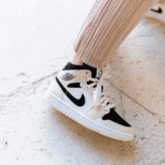 Nike Air Jordan 1 Mid Barely Orange