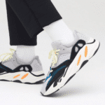 ⁦Adidas Yeezy 700 Wave runner⁩ – תמונה ⁦4⁩