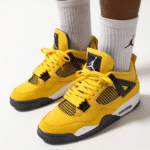 Air Jordan 4 Retro Lightning 2021