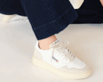 ⁦Autry Medalist Low White Suede⁩ – תמונה ⁦4⁩