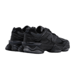 ⁦New Balance 9060 Triple Black - נעלי ניו באלנס 9060⁩ – תמונה ⁦4⁩