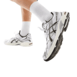⁦Asics Gel 1130  Trainers In White Clay Canyon  – נעלי אסיקס⁩ – תמונה ⁦4⁩