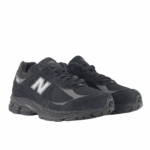 ⁦New Balance 2002 Black - New Balance 2002 סניקרס⁩ – תמונה ⁦2⁩