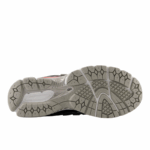 ⁦New Balance 1906 Grey - ניו באלנס 1906⁩ – תמונה ⁦5⁩