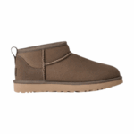 ⁦חום - מגפי מיני של ‪UGG‬ דגם Classic Ultra⁩ – תמונה ⁦10⁩