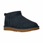 ⁦חום - מגפי מיני של ‪UGG‬ דגם Classic Ultra⁩ – תמונה ⁦13⁩