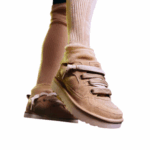 ⁦חום - UGG נעלי ספורט נמוכות, דגם Lowmel⁩ – תמונה ⁦7⁩