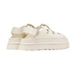 ⁦UGG Women’s GoldenGlow Toggle Beige⁩ – תמונה ⁦3⁩